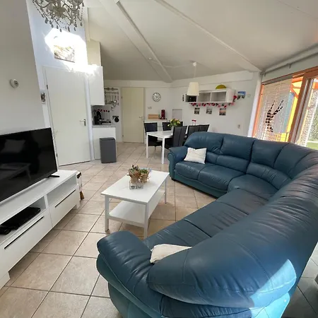 Zeester 325 Holiday home